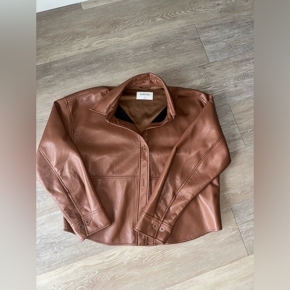 Aritzia 
Babaton Pelli Hip Shirt Jacket Brown Leather 
Size M - Picture 3 of 3